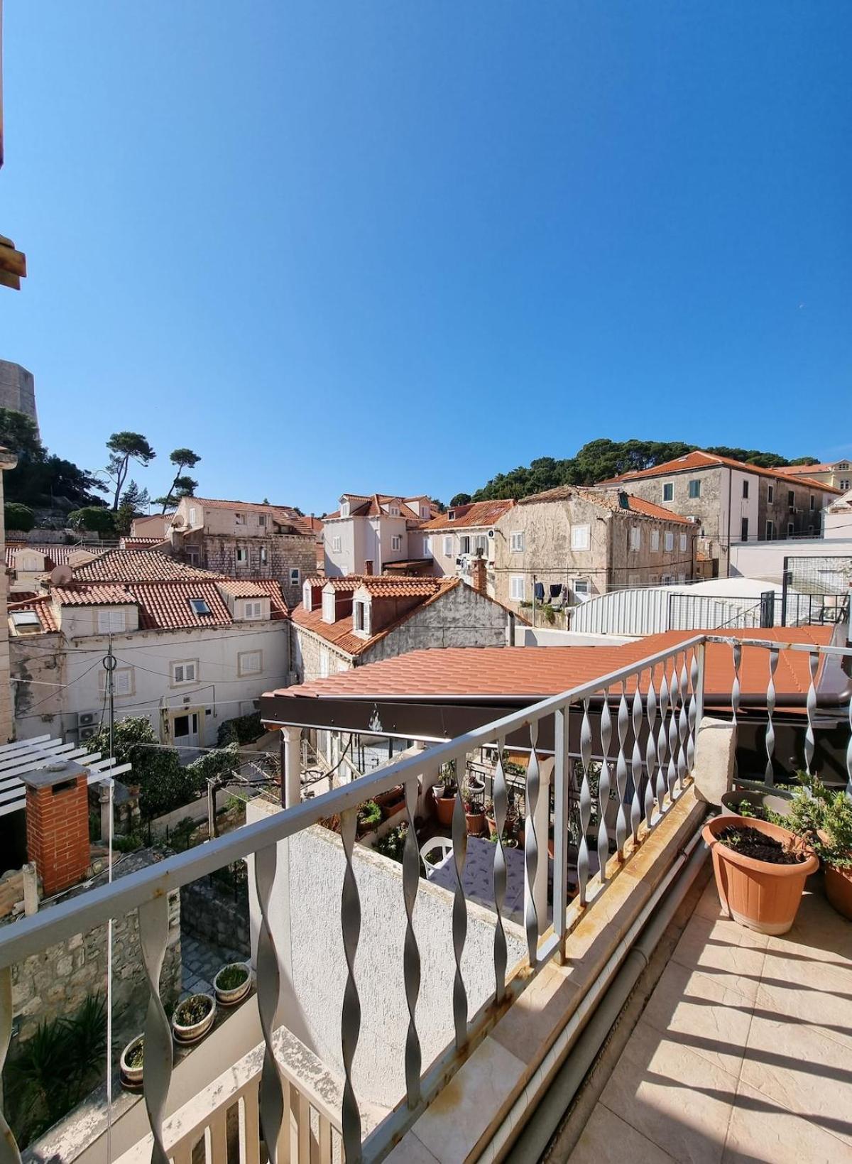 De Spot Guest House - Pile Old Town Gate Дубровник Экстерьер фото